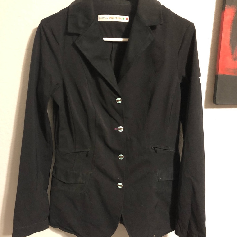 Animo Horse Show Coat Sz I-46.   M